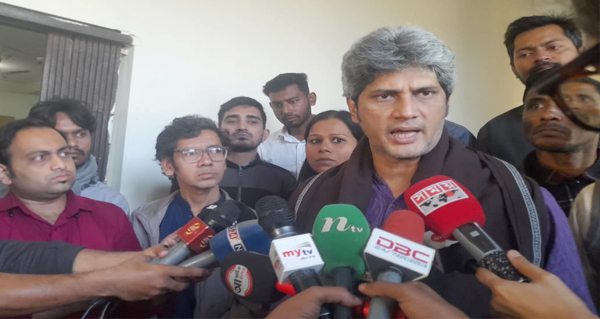 হাসিনাকে বিচারের মুখোমুখি করতে হবে: জোনায়েদ সাকি