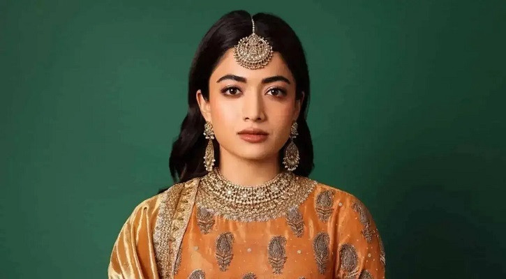 আবারো আন্তর্জাতিক মঞ্চে ভারতের প্রতিনিধি রাশমিকা!