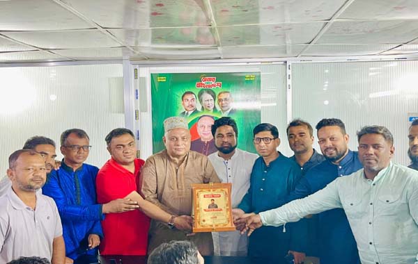 যুবদলের নতুন কমিটিতে দায়িত্ব পাওয়ায় মাসরুর রাসেলকে সংবর্ধনা