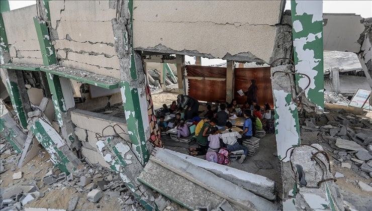 গাজায় ৭০ শতাংশেরও বেশি স্কুল সরাসরি হামলার শিকার