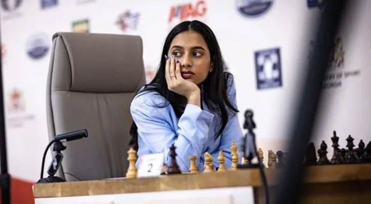 &lsquo;যোগ্যতা&rsquo; ছাড়াই সরাসরি গ্র্যান্ডমাস্টার ভারতের দিব্যা