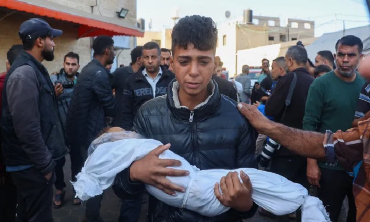 ইসরায়েলি হামলায় গাজায় নিহত ১৪৩, লেবাননে ৭৭