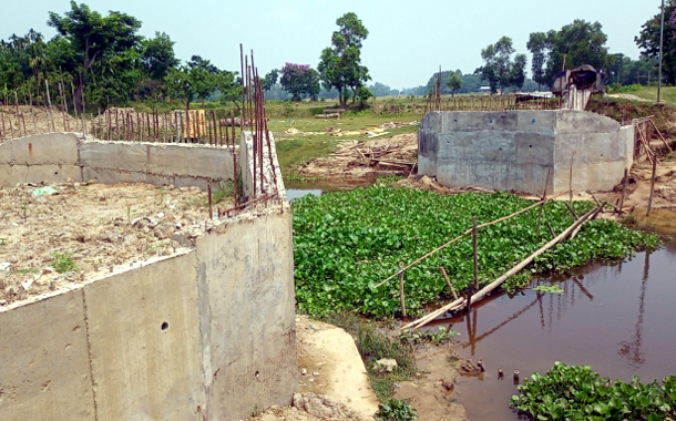 ওসমানীনগরে ৪০ শতাংশ বিল তুলে লাপাত্তা ঠিকাদার