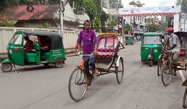 আতঙ্কে নগরবাসী