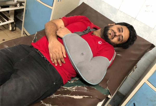 ছাতকে চোরাচালানের রিপোর্ট করায় থানার সামনে সাংবাদিকের উপর হামলা