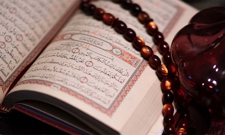 আল্লাহ'র অপছন্দের তিন কাজ