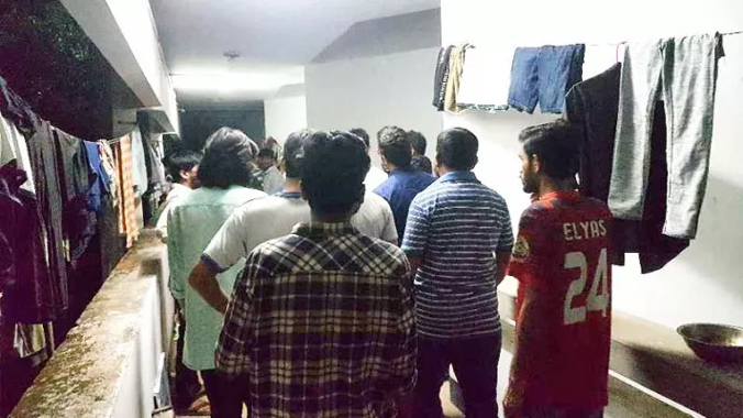 শাবির হলে রুম দখল নিয়ে ছাত্রলীগের দুই গ্রুপের মহড়া