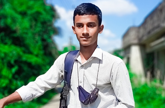 মীনা মিডিয়া অ্যাওয়ার্ড পেল সিলেটের শিশু সাংবাদিক তাজুল