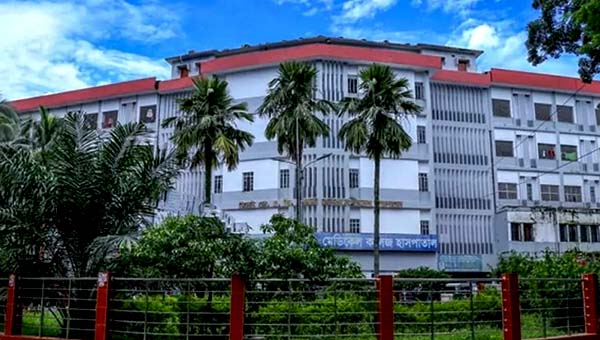 ওসমানী হাসপাতালে নির্ধারিত সময় মানছেন না অধিকাংশ চিকিৎসক