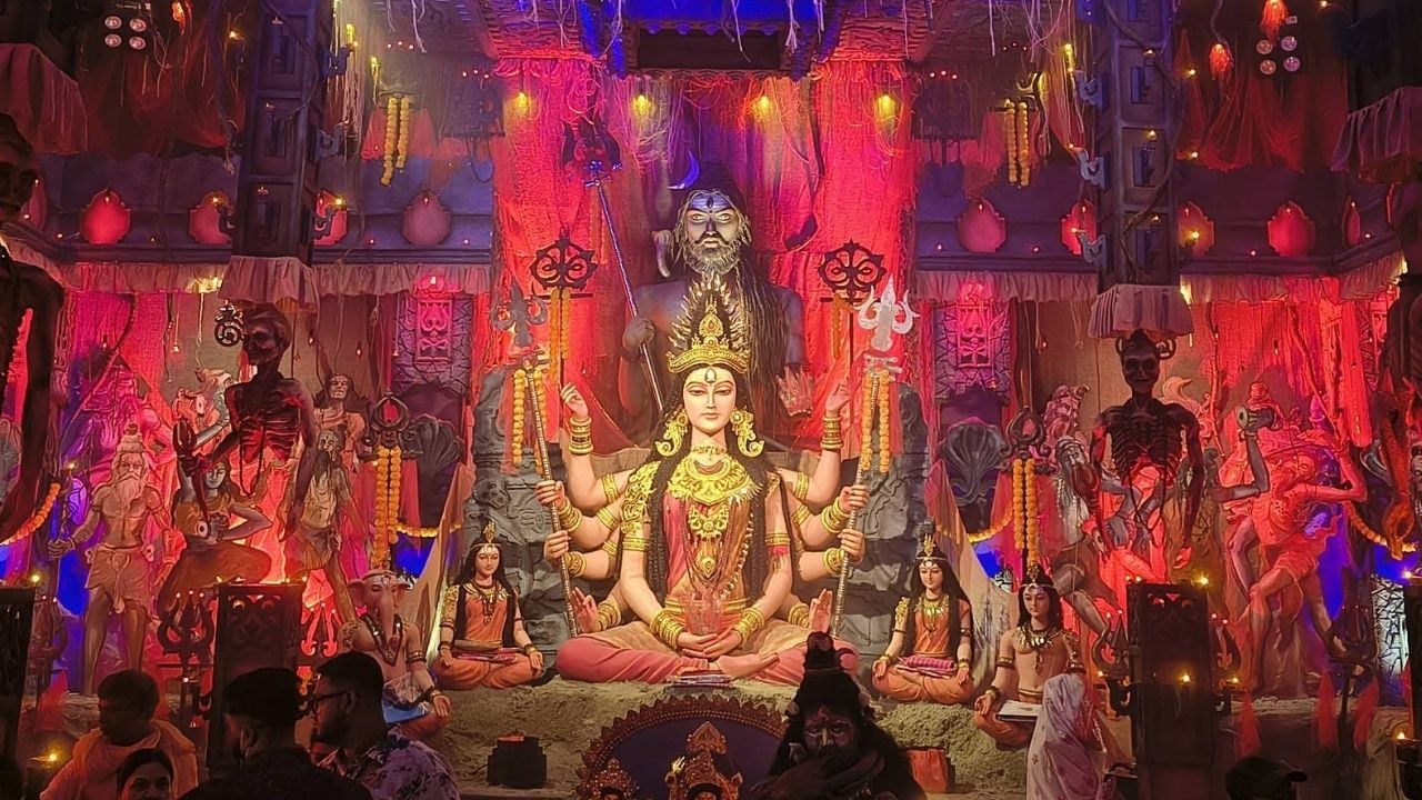 শারদীয় দুর্গোৎসবের মহানবমী আজ