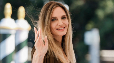 এবার &lsquo;পরিচালক&rsquo; অ্যাঞ্জেলিনা জোলি!