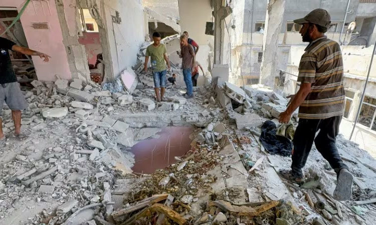 গাজায় যুদ্ধবিরতির মধ্যেই ইসরায়েলি হামলা, নিহত ৫