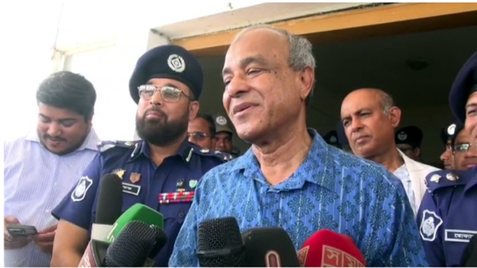 ভারতে পালিয়ে থাকা আ.লীগ নেতাকর্মীদের ফিরিয়ে আনার চেষ্টা চলছে : স্বরাষ্ট্র উপদেষ্টা