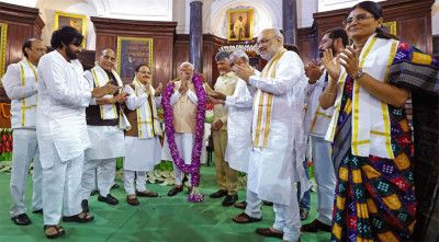 মোদীর নতুন মন্ত্রিসভায় স্থান পেলেন যারা