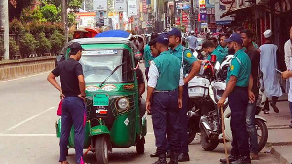 সিলেটে পুলিশের অভিযান: ১৪৫৮ অবৈধ যান আটক, জরিমানা ৪৮ লাখ