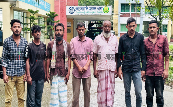 পাঠানটুলায় ডিবির অভিযানে ৭ জুয়ারি গ্রেফতার
