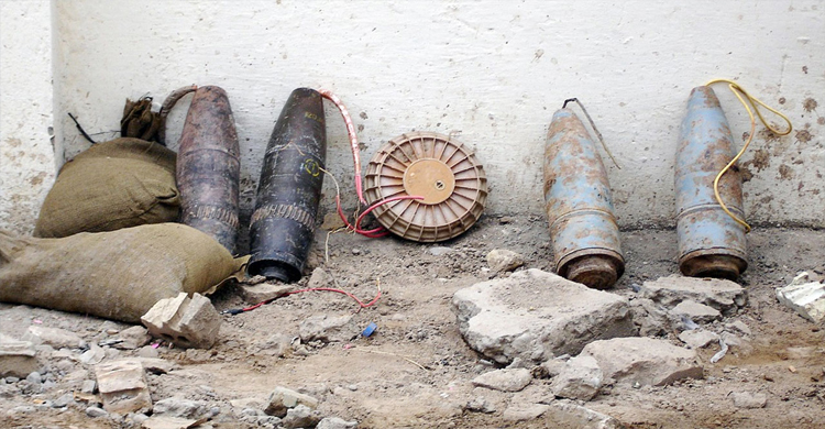 পাকিস্তানে সড়কে পেতে রাখা বোমা বিস্ফোরণ, নিহত ১১