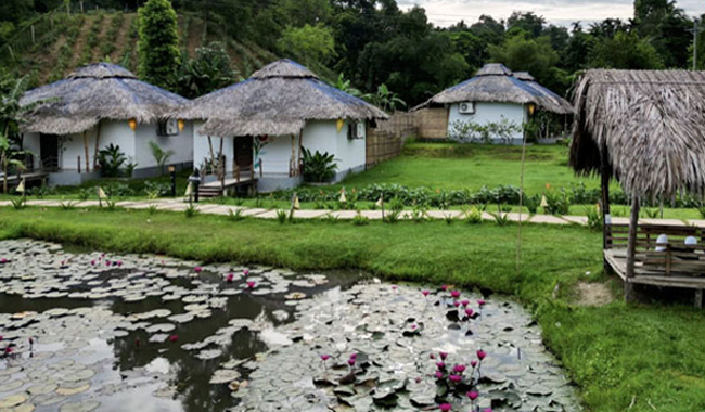 পর্যটনের ছোঁয়ায় 'গ্রাম' এখন শহর