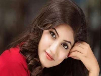 পছন্দের মানুষ খোঁজছেন সাফা কবির