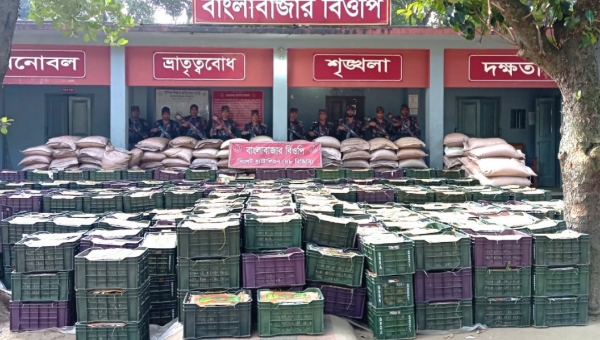 সিলেটে বিজিবির অভিযানে দেড় কোটি টাকার চোরাই মালামাল জব্দ