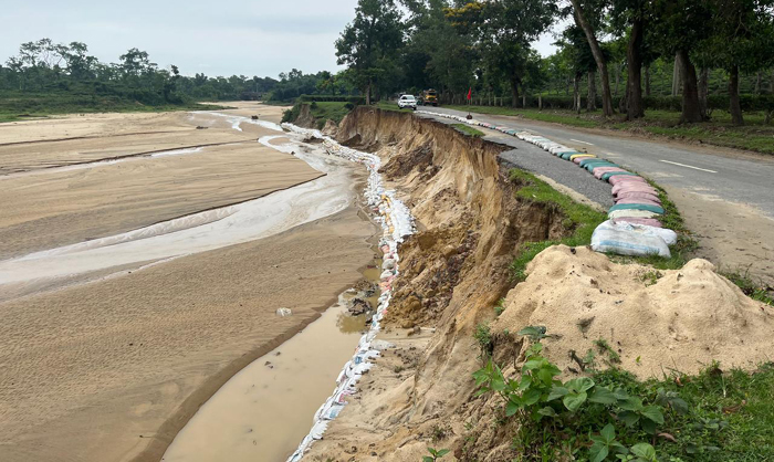 চুনারুঘাটের পর্যটন কেন্দ্র চা-বাগানের রামগঙ্গা ধ্বংসের মুখে, ঝুঁকিতে সড়ক ও পর্যটন স্থাপনা