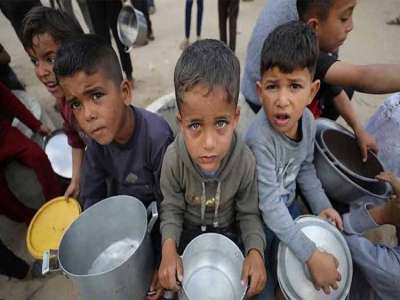গাজায় অনাহার-অপুষ্টিতে ৬৬ শিশুর মৃত্যু