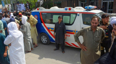 পাকিস্তানে হামলায় তিন পুলিশ নিহত