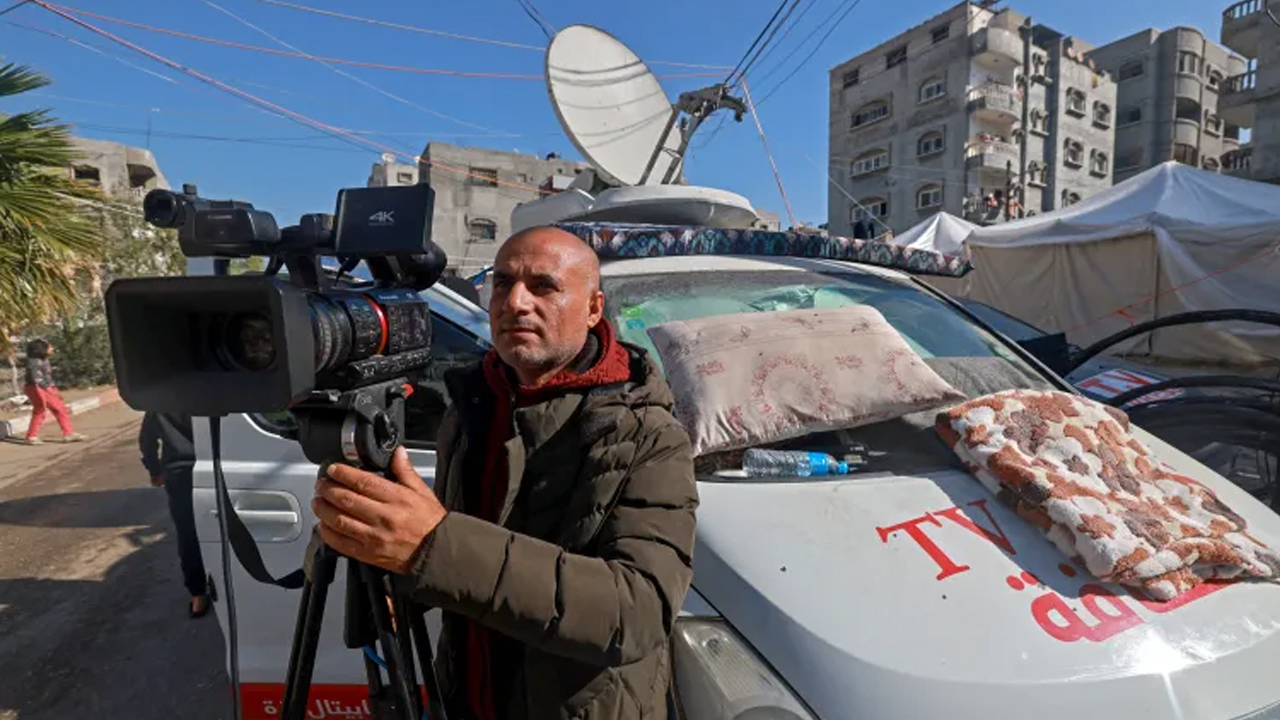 গাজায় ইসরায়েলি হামলায় ১২০ সাংবাদিক নিহত