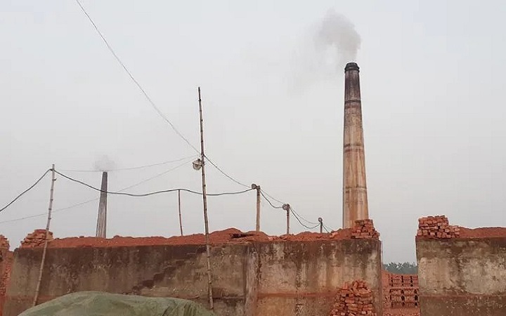 হবিগঞ্জে অবৈধ ইটভাটার ছড়াছড়ি, ক্ষতিগ্রস্ত হচ্ছে পরিবেশ
