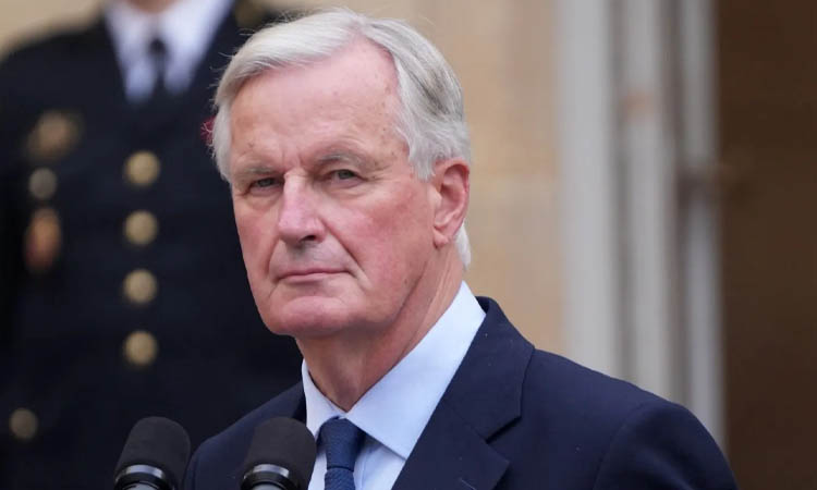 তিন মাসের মাথায় ফ্রান্স সরকারের পতন