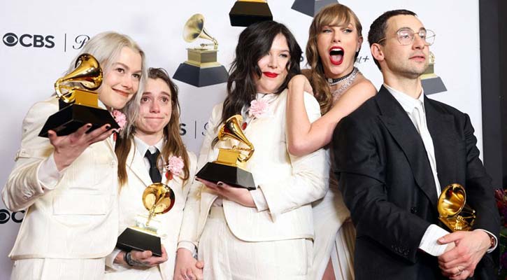 এ বছর গ্র্যামি অ্যাওয়ার্ড জিতলেন যারা