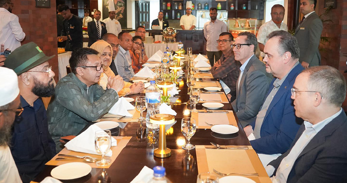 শিল্প ও বাণিজ্যমন্ত্রীর সঙ্গে মার্কিন রাষ্ট্রদূতের সৌজন্য সাক্ষাৎ