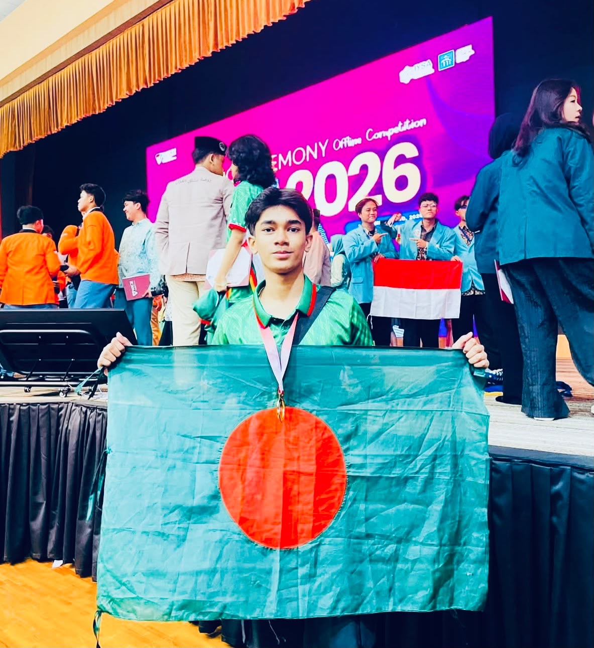 মালয়েশিয়ায়  উদ্ভাবনী প্রতিযোগিতায় "গোল্ড মেডেল " জিতছে সিলেটের ইয়াফি