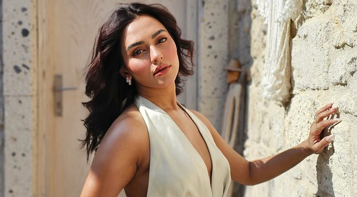 &lsquo;আমার ভয় হয়&rsquo; নীরবতা ভেঙে ফারিয়া