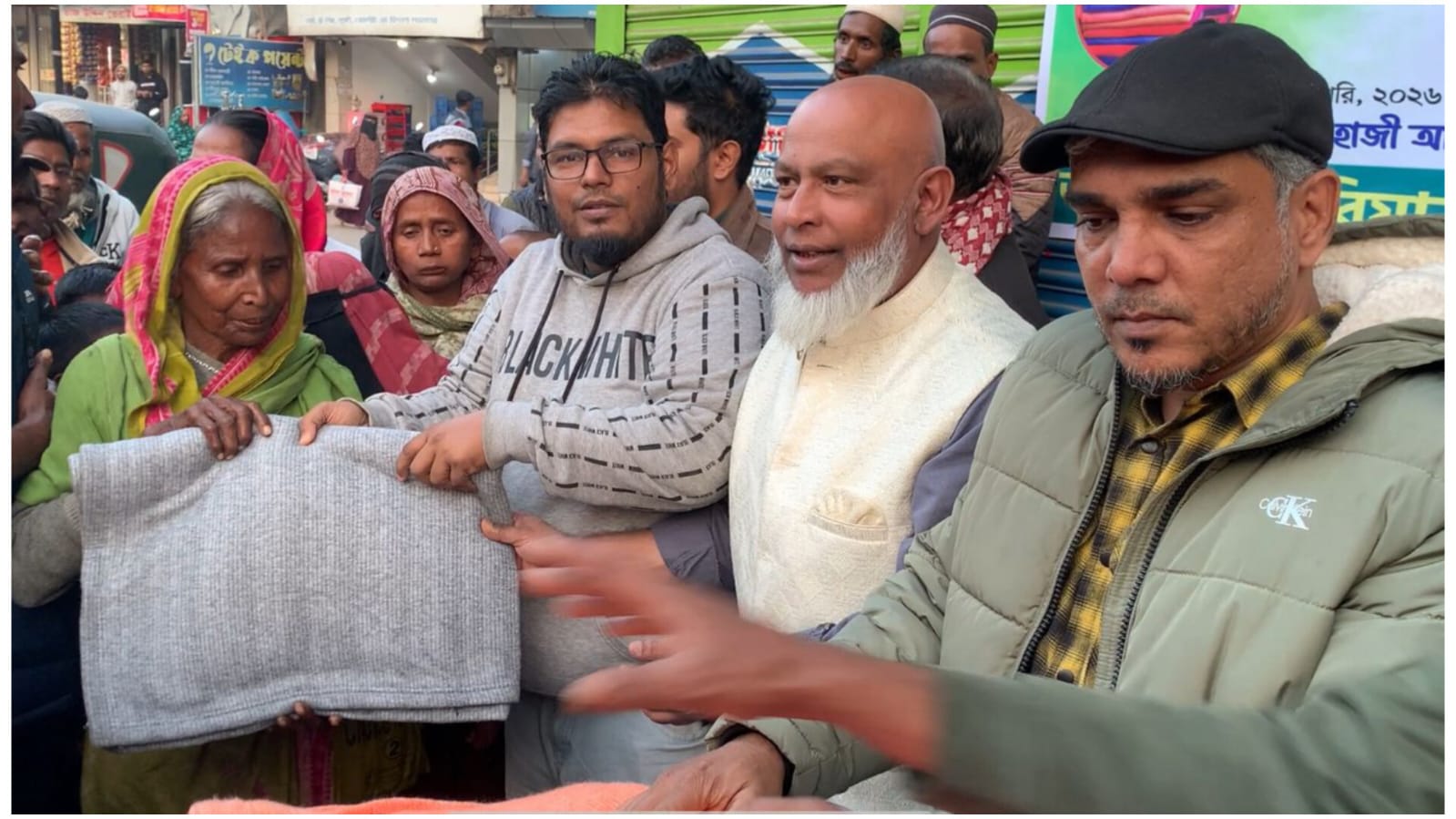 বিয়ানীবাজার প্রেস ক্লাবের উদ্যোগে শীতবস্ত্র বিতরণ