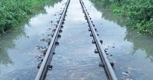 সিলেটের সাথে সারা দেশের ট্রেন চলাচল বন্ধ