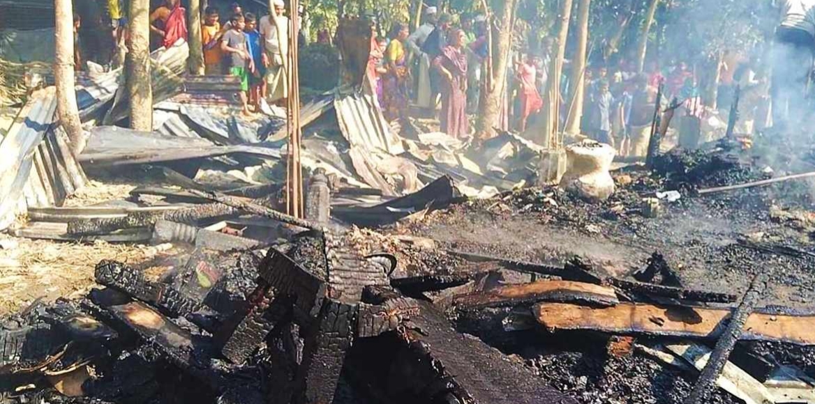 শান্তিগঞ্জে অগ্নিকাণ্ডে ১০ লক্ষ টাকার ক্ষয়ক্ষতি 