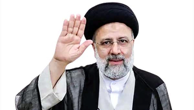 কাঁদছে ইরান