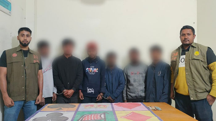 খাদিম চা বাগানে জুয়া খেলার সময় গ্রেপ্তার ৬