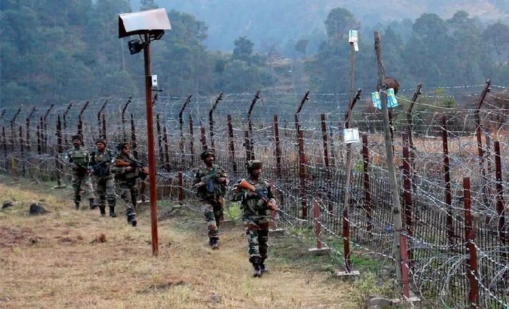 কাশ্মীরে পাকিস্তান-ভারতের সেনাদের গোলাগুলি