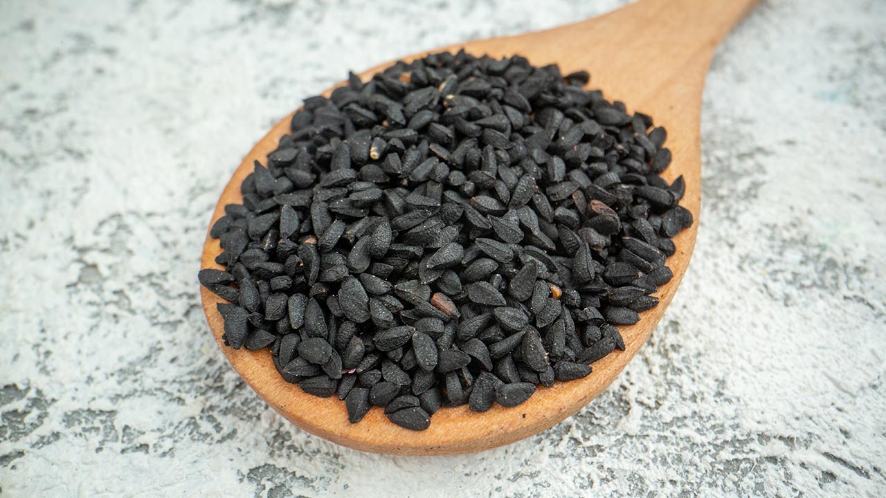 উচ্চ রক্তচাপ? প্রতিদিন কালোজিরা খাবেন যে কারণে