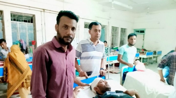 স্বেচ্ছাসেবকদল নেতাকর্মীদের উপর 'নিষিদ্ধ সংগঠন ছাত্রলীগের হামলা, আহত ৬