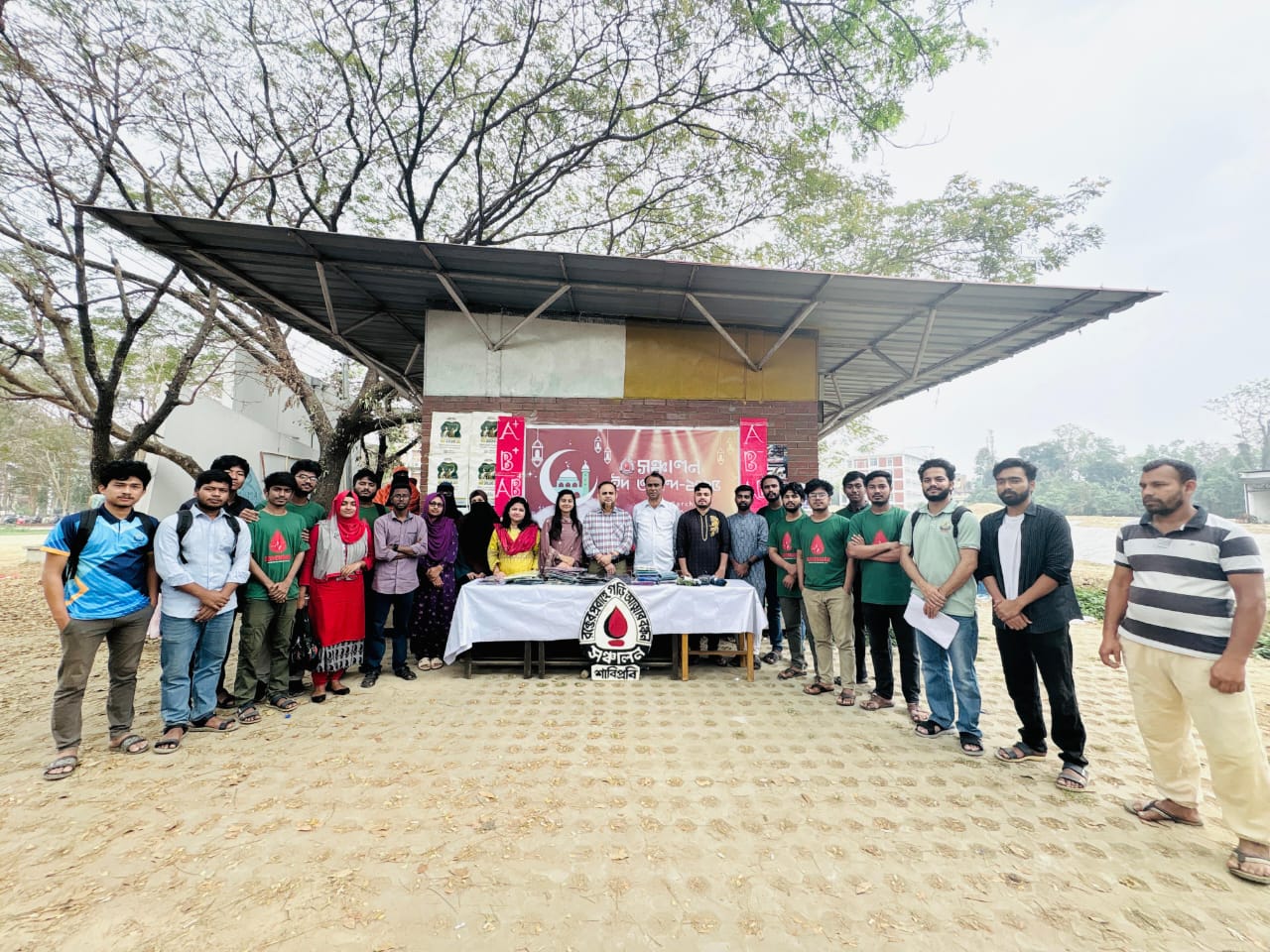 সুবিধাবঞ্চিত ৭০ জন মানুষকে ঈদ উপহার দিলো শাবির সঞ্চালন