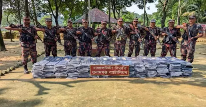 সুনামগঞ্জে ১৫ লাখ টাকার ভারতীয় চোরাই মালামাল জব্দ