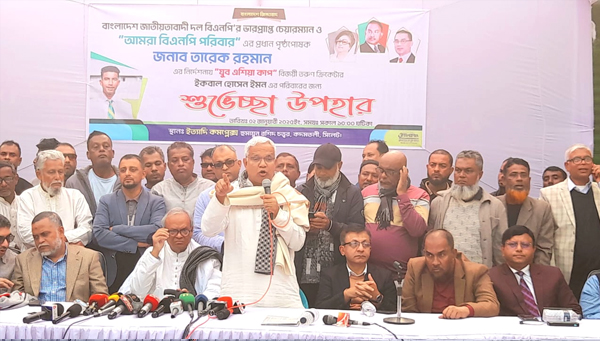 তারেক রহমান শুধু রাজনীতি করেন না, তিনি সাধারণ মানুষের পাশে থাকেন : ডা. জাহিদ হোসেন