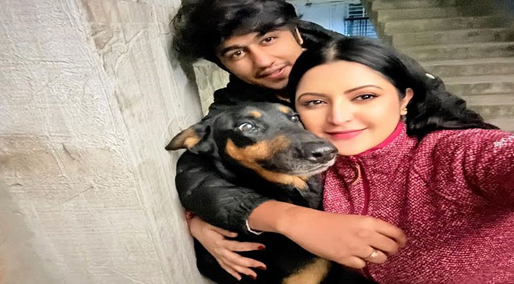 আমরা কি সুন্দর তাই না?