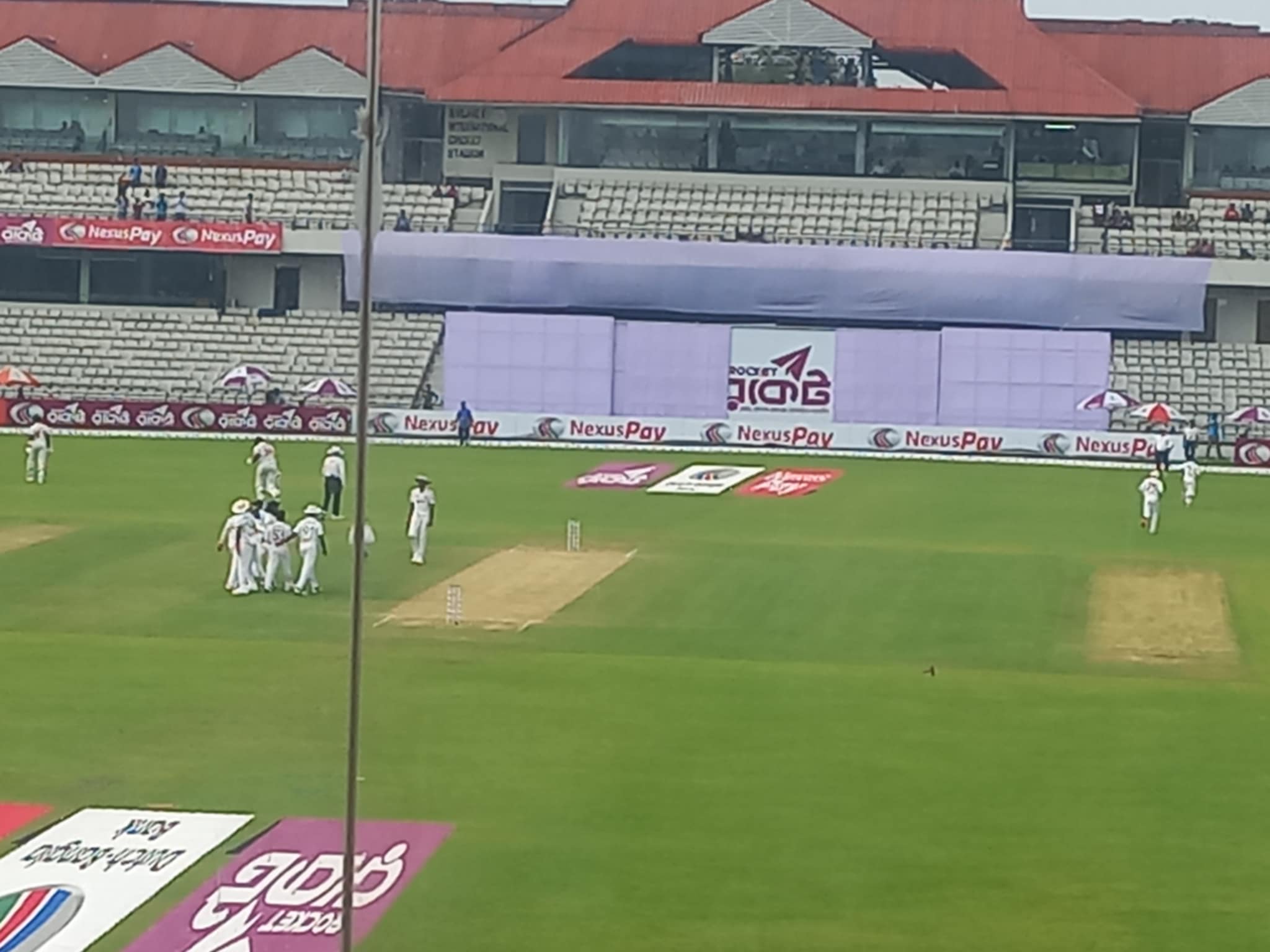 রানা ঝড়-মিরাজ ঘূর্ণিতে টেস্ট জয়ের স্বপ্ন বাঁচিয়ে রাখলো বাংলাদেশ