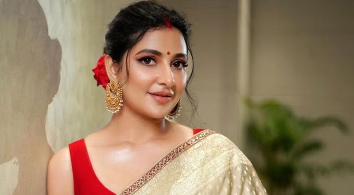 সম্পর্ক মানেই বড় দায়িত্ব : শুভশ্রী