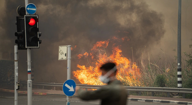 দাবানলে জ্বলছে ইসরায়েল, ১৮ &lsquo;পরিকল্পনাকারী&rsquo; আটক