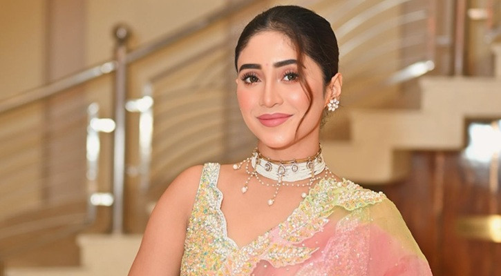 ঘনিষ্ঠ দৃশ্যের কথা বলে অভিনেত্রীকে হেনস্থার চেষ্টা